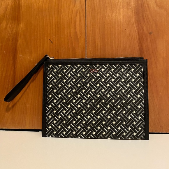 Cole Haan wristlet - Picture 4 of 4